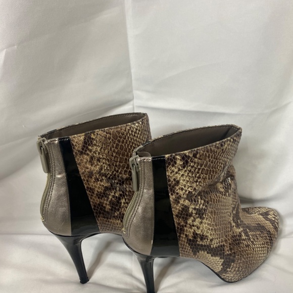 Impo Snakeskin Heeled Boot size 6 - Picture 2 of 6